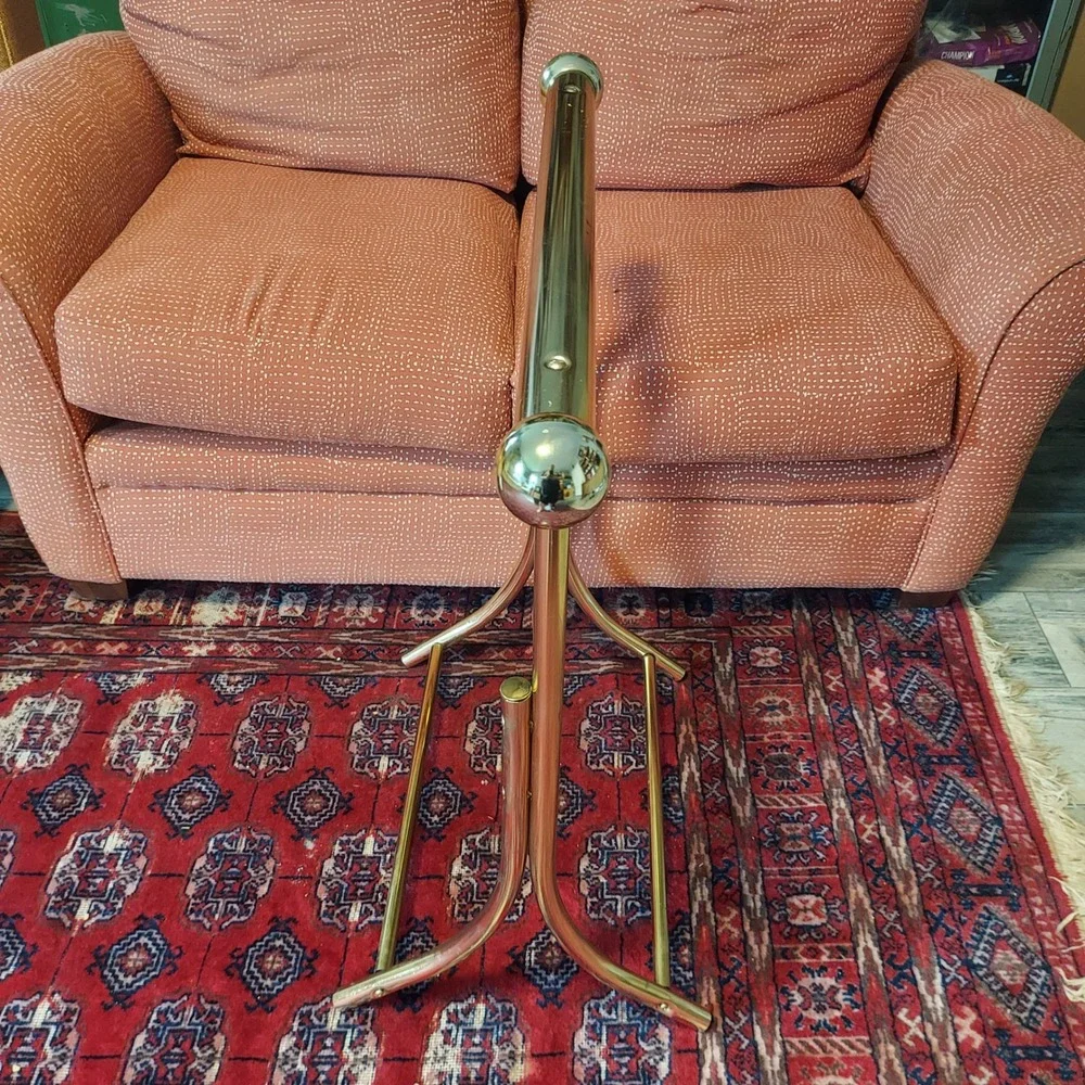 Vintage Brass Blanket Quilt Rack Hollywood Regency Ball Finial Towel Stand 33x29